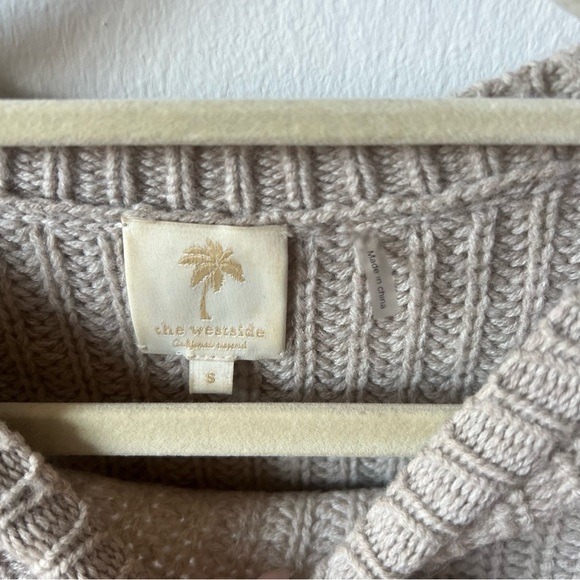 The Westside Sweater - Picture 3 of 4